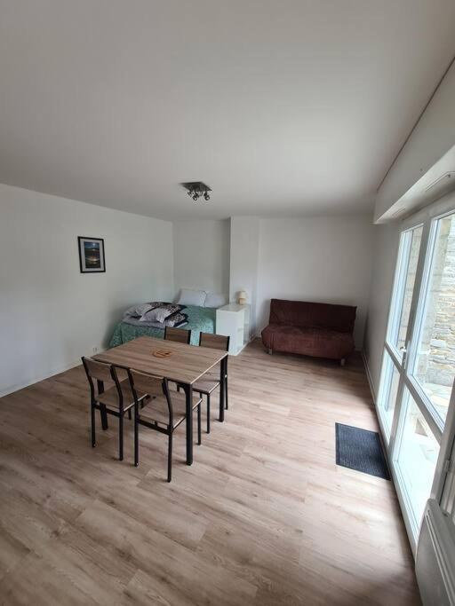 50M De La Plage: Studio Au Coeur Du Centre ! Apartman Saint-Cast-le-Guildo Kültér fotó