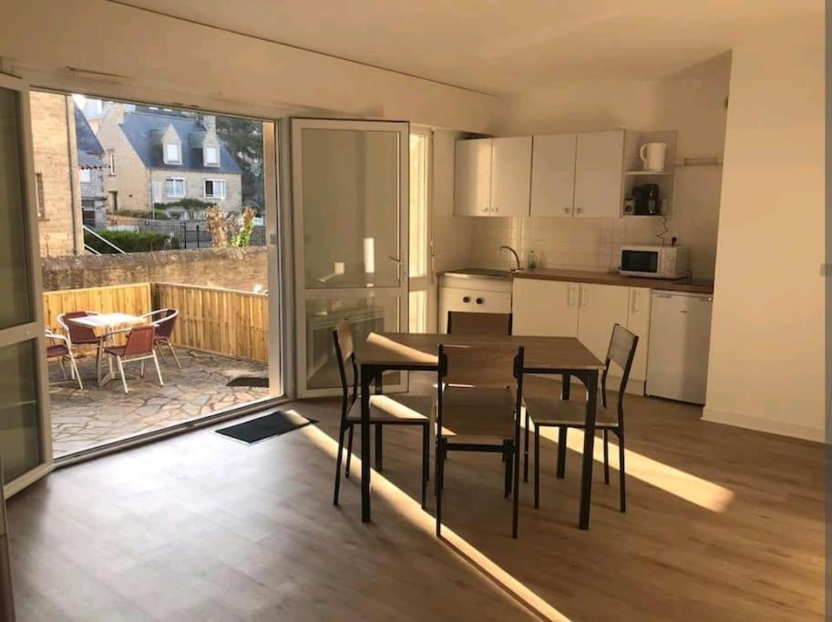 50M De La Plage: Studio Au Coeur Du Centre ! Apartman Saint-Cast-le-Guildo Kültér fotó